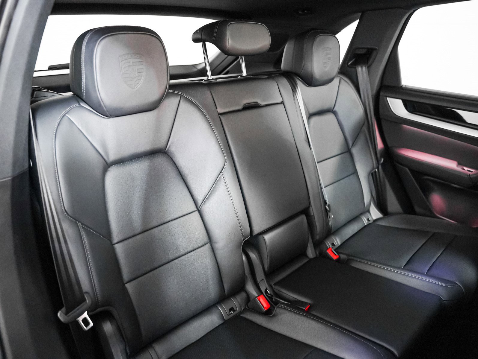 2025 Porsche Cayenne E-Hybrid photo 6