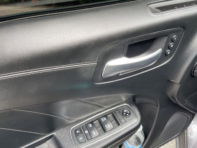 2020 Dodge Charger SXT photo 5