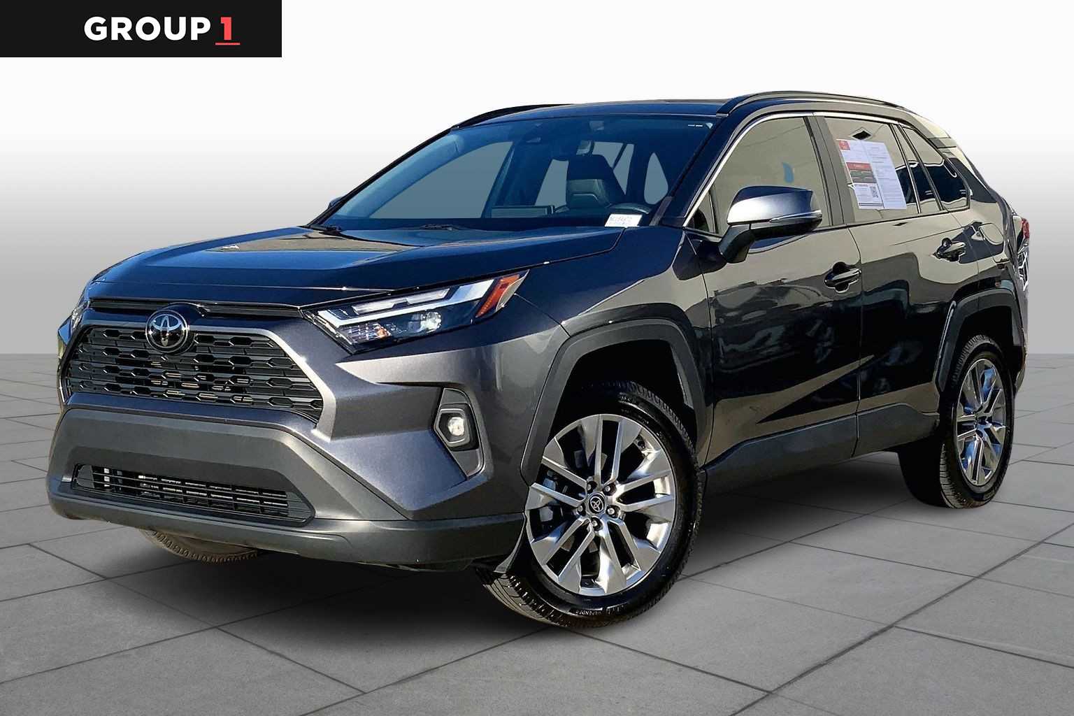 2022 Toyota RAV4 XLE Premium's photo