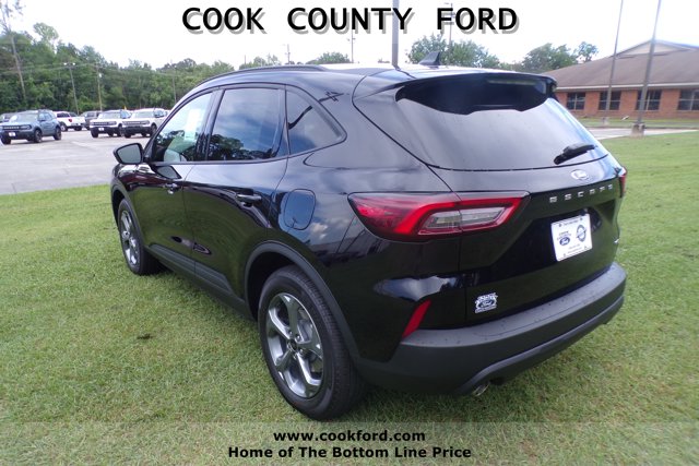 2025 Ford Escape ST-Line photo 5