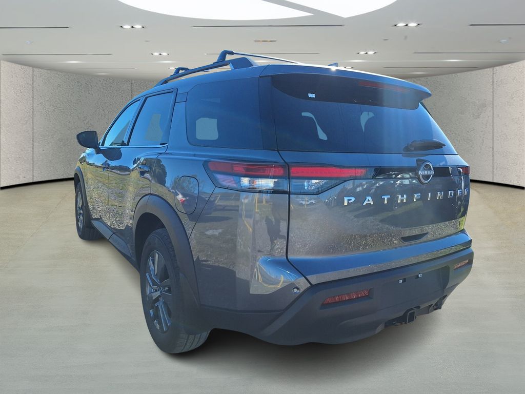 2025 Nissan Pathfinder SV photo 3