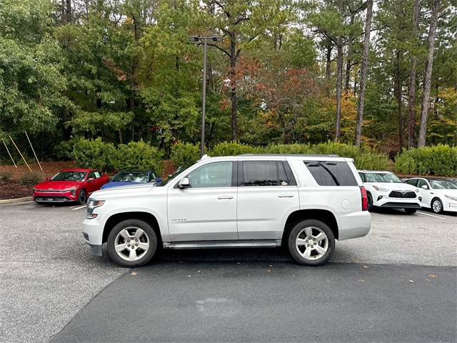 2016 Chevrolet Tahoe LT photo 2