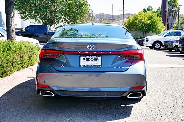 2019 Toyota Avalon Limited photo 8