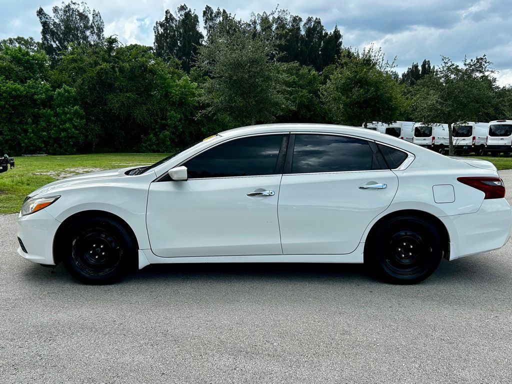 2018 Nissan Altima 2.5 S photo 2