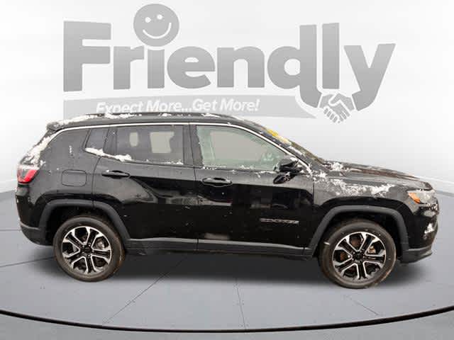 2022 Jeep Compass Limited photo 4