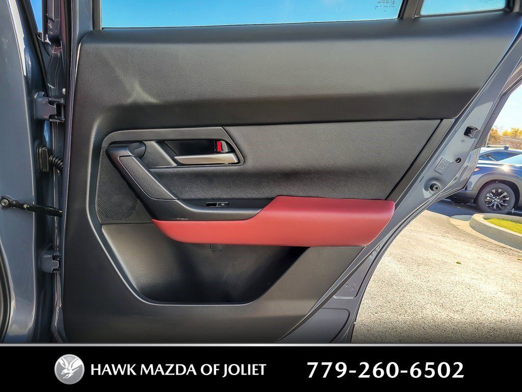 2025 MAZDA CX-50 - Image 20