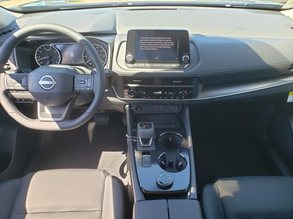 2026 Nissan Rogue SV photo 7