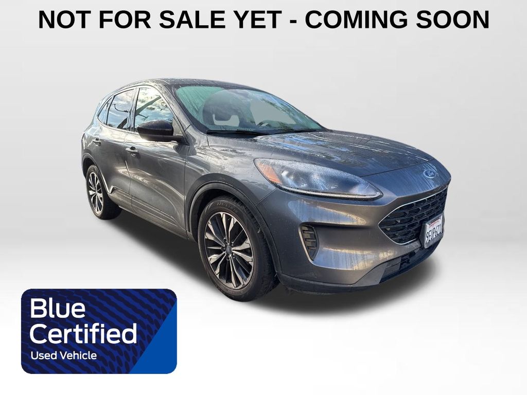 2022 Ford Escape SE's photo