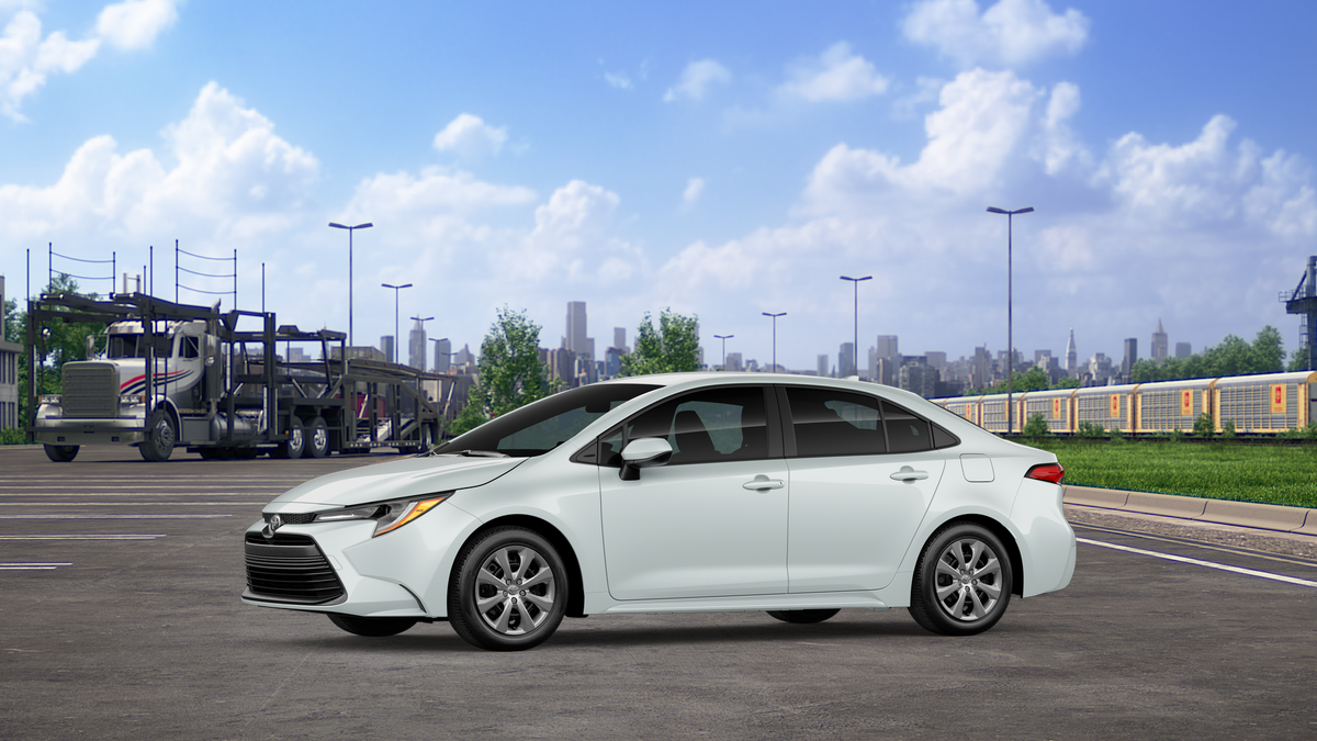 2026 Toyota Corolla LE photo 3