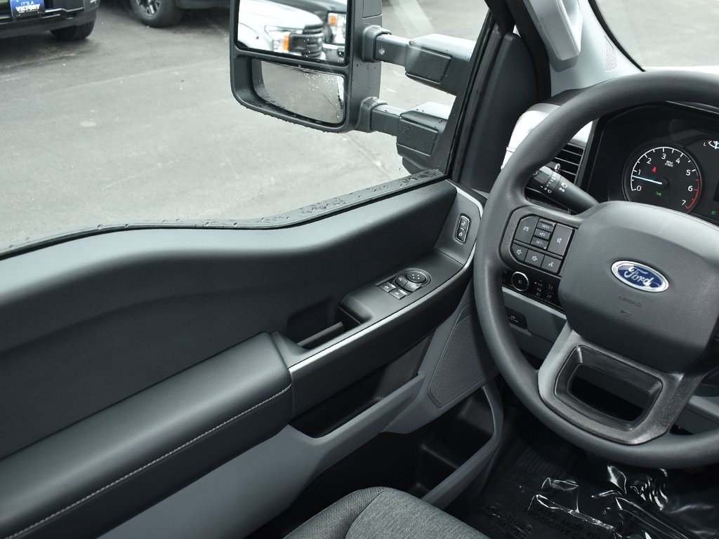 2025 Ford F-350 XL photo 15