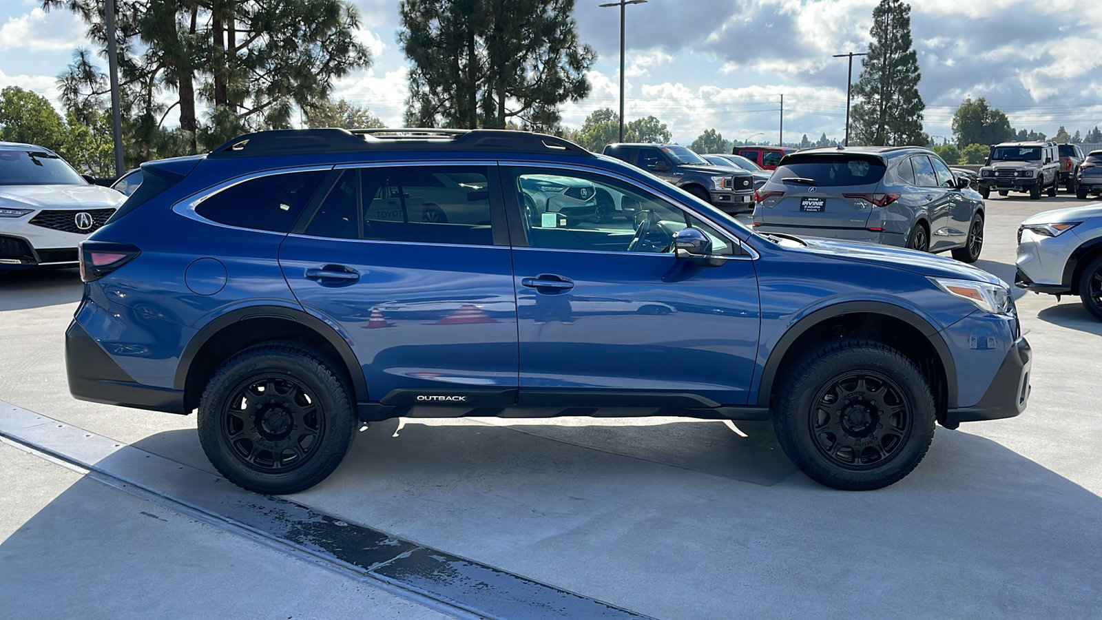 2022 Subaru Outback Limited photo 6