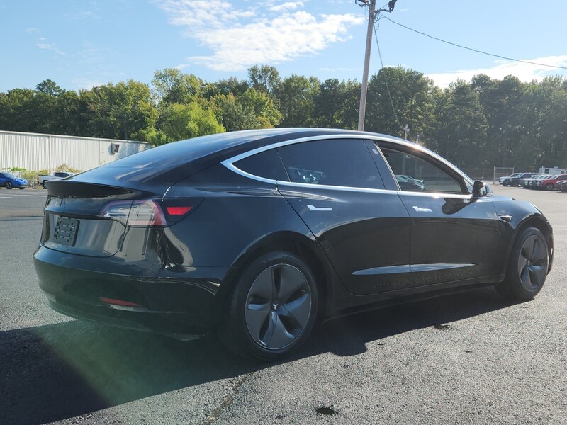 2020 Tesla Model 3 Standard Range photo 3
