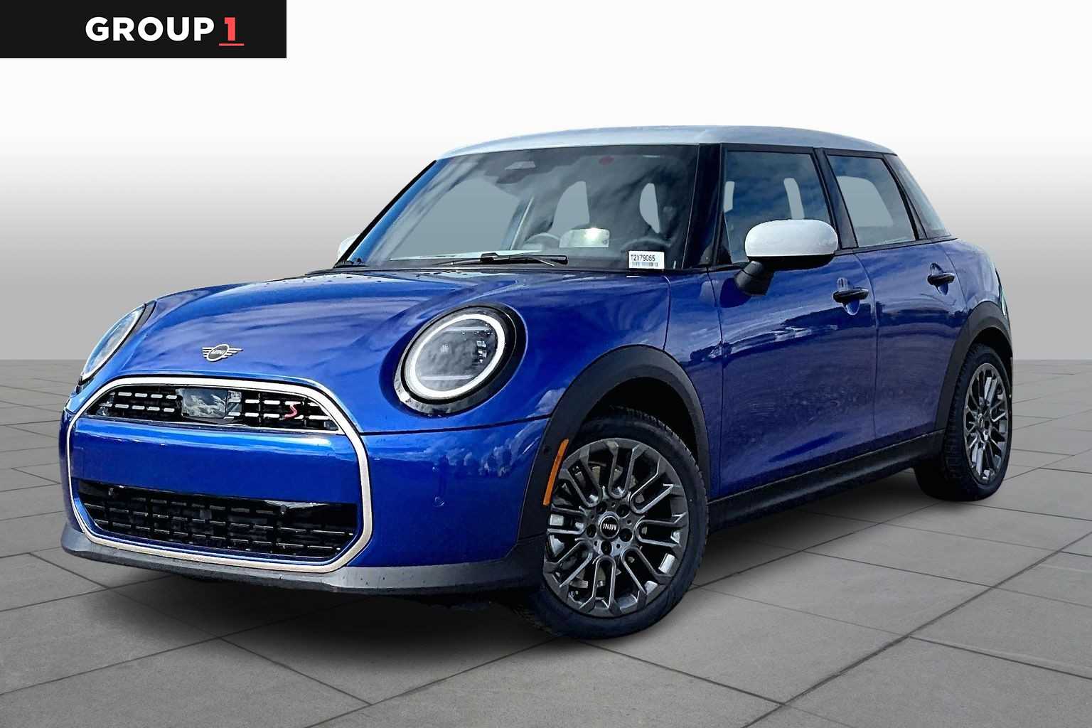 2026 MINI Hardtop 4 Door S's photo