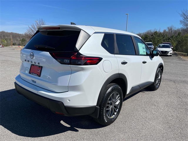 2025 Nissan Rogue S photo 3