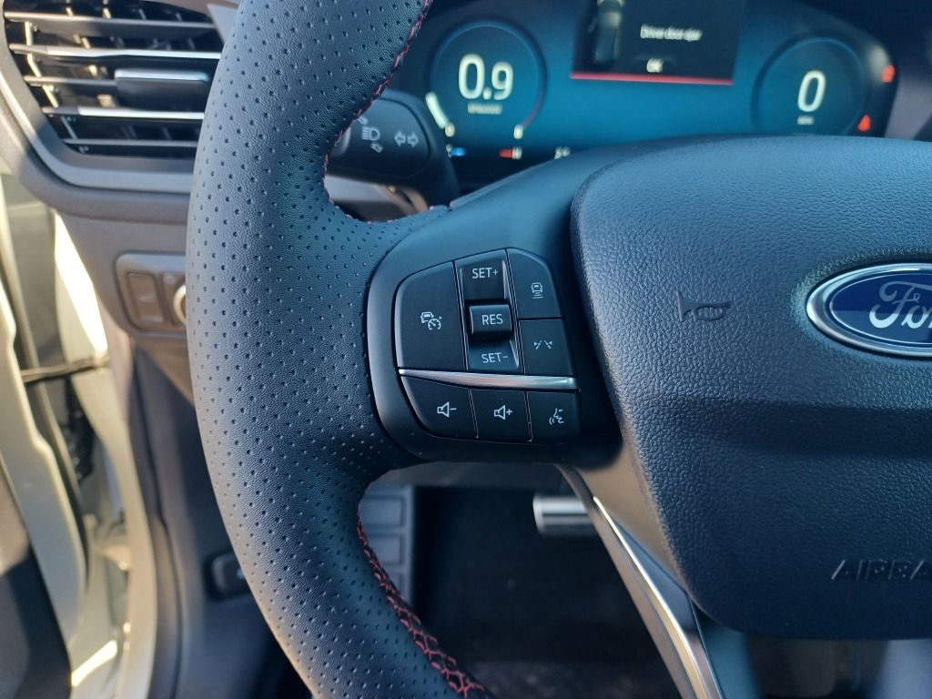 2024 Ford Escape ST-Line Select photo 25