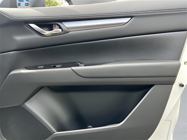 2025 Mazda CX-5 2.5 Select photo 29