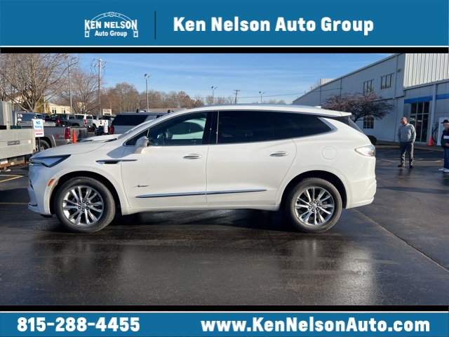 2023 Buick Enclave Avenir's photo