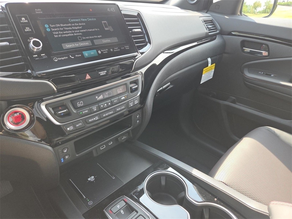 2025 Honda Ridgeline Black Edition photo 31