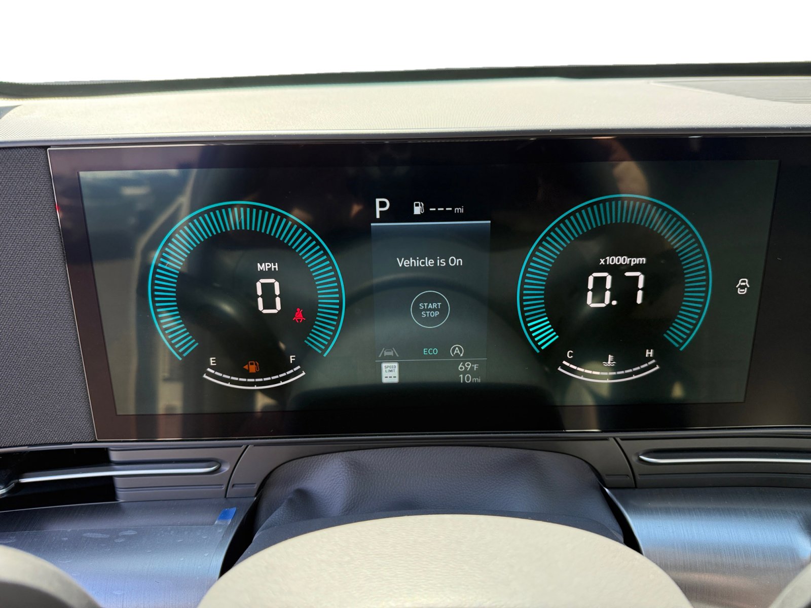 2025 Hyundai Kona SE photo 10