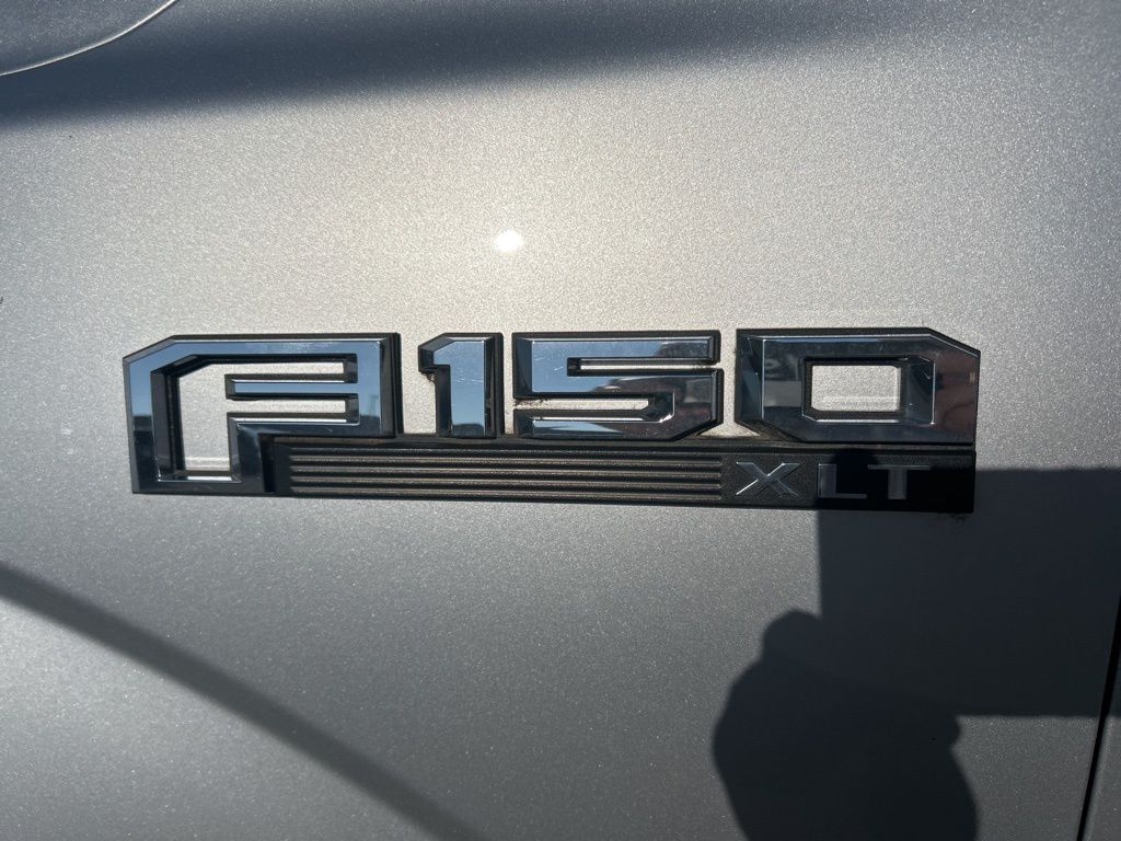 2019 Ford F-150 XLT photo 4