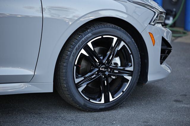 2023 Kia K5 GT-Line photo 4