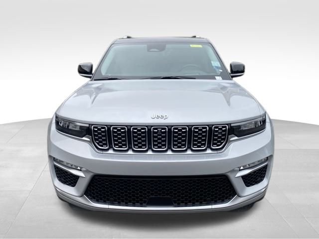 2022 Jeep Grand Cherokee Summit photo 2