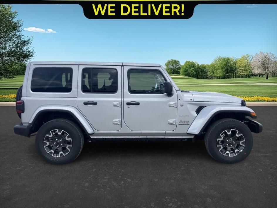 2024 Jeep Wrangler Sahara photo 4