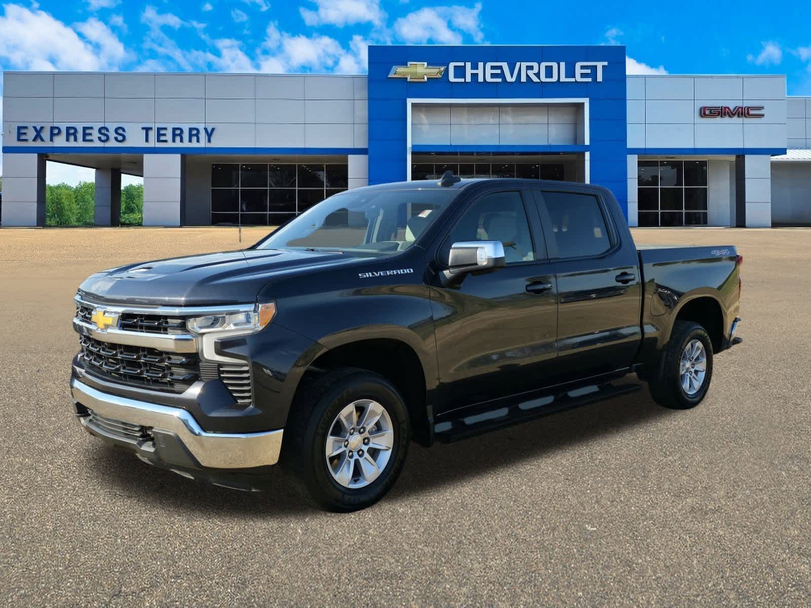 2023 Chevrolet Silverado 1500 LT photo 3