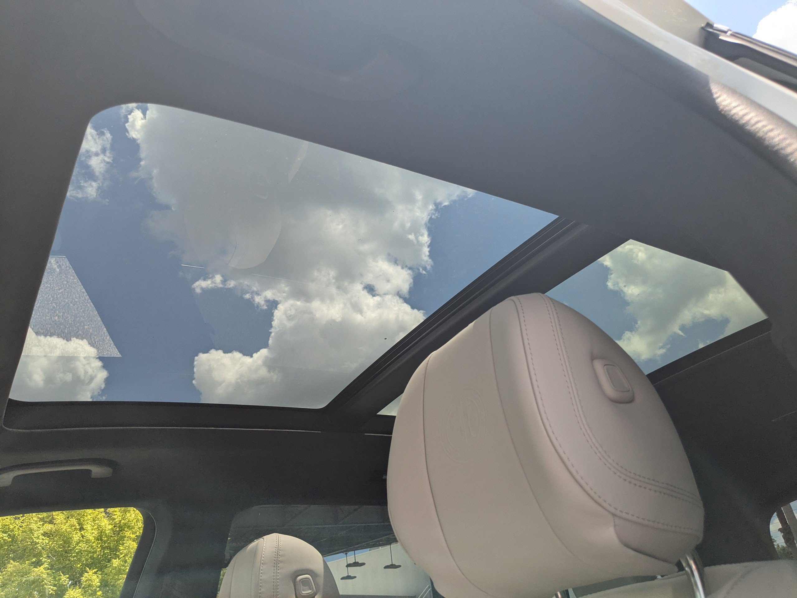 2025 Mercedes Benz GLS AMG 63 4MATIC photo 3