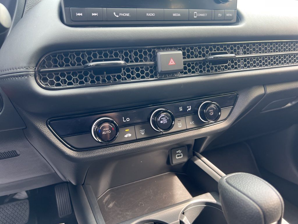2024 Honda HR-V LX photo 28