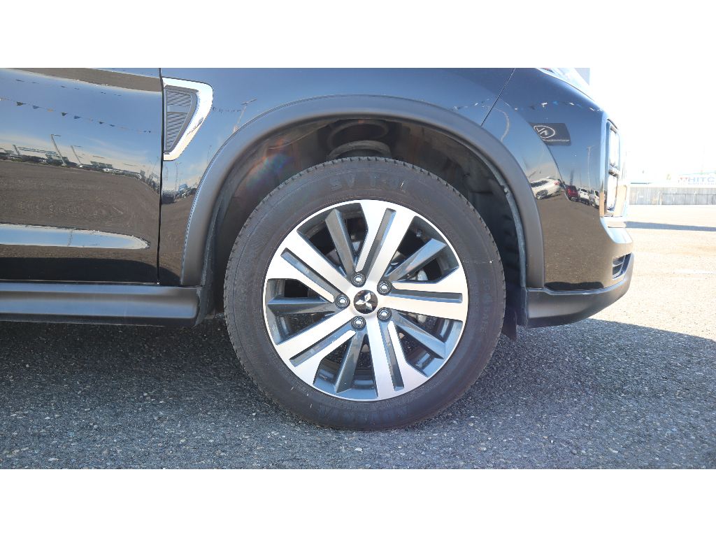 2024 Mitsubishi Outlander Sport ES photo 18