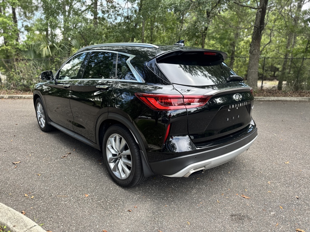 2022 Infiniti QX50 Essential photo 4