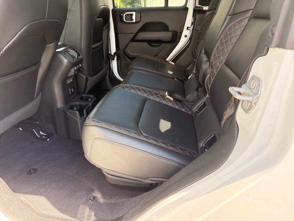 2021 Jeep Gladiator High Altitude photo 10