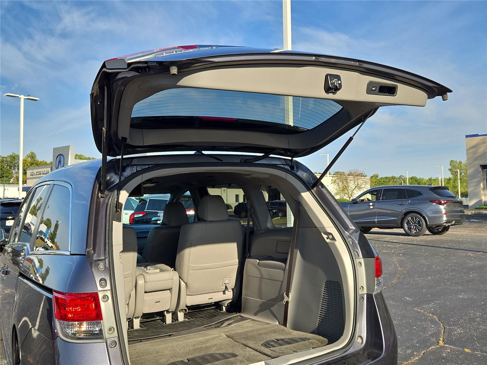 2015 Honda Odyssey EX-L photo 28