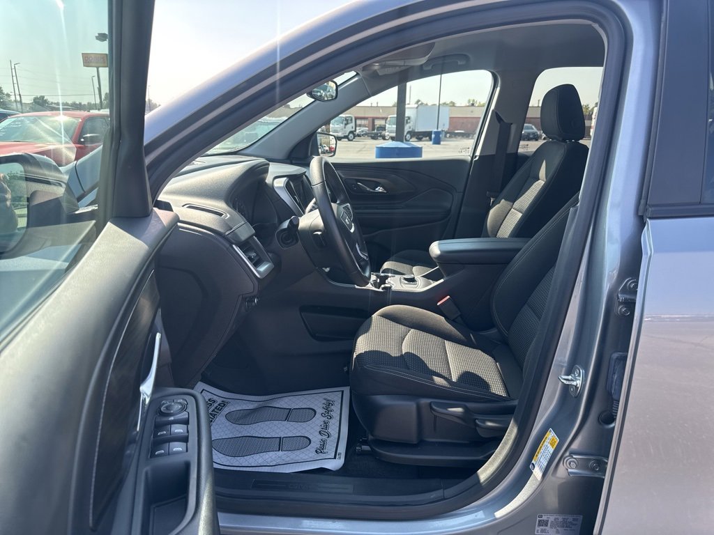 2024 Gmc Terrain SLE photo 16