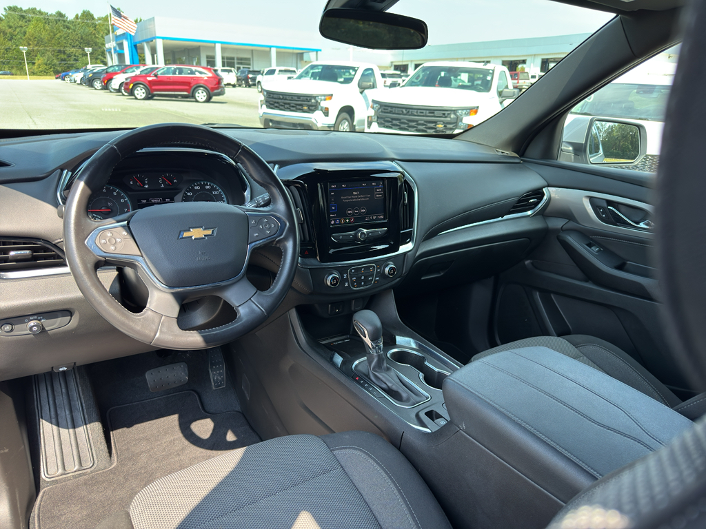 2022 Chevrolet Traverse Cloth photo 18