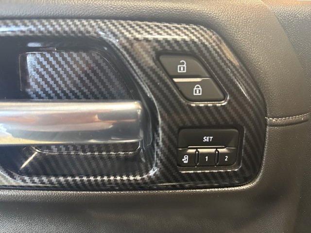 2022 Chevrolet Silverado 1500 High Country photo 5