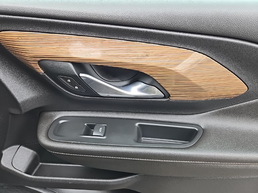 2021 Gmc Terrain SLE photo 21