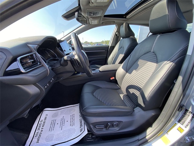 2024 Toyota Camry SE photo 3