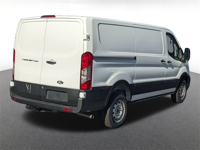 2026 Ford Transit Cargo photo 3