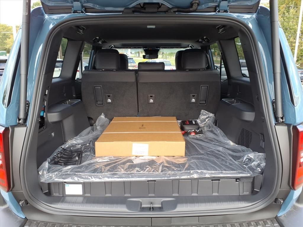 2025 Toyota Land Cruiser Base photo 24
