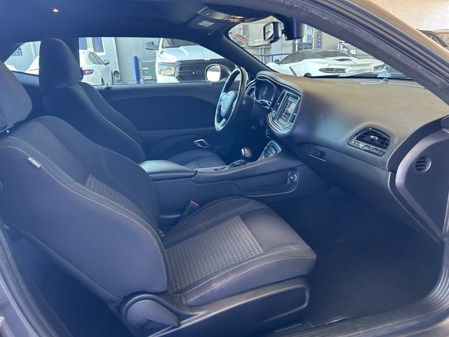 2020 Dodge Challenger SXT photo 18