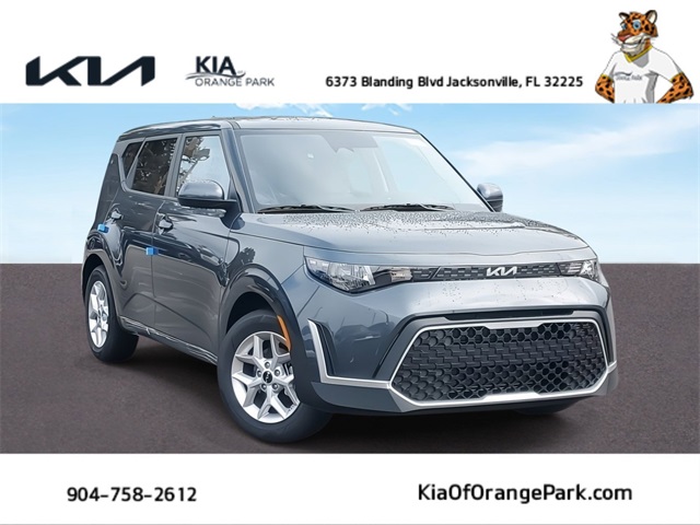 2025 Kia Soul LX's photo