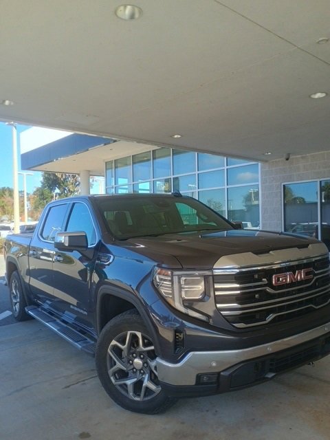 2022 GMC Sierra 1500 SLT's photo