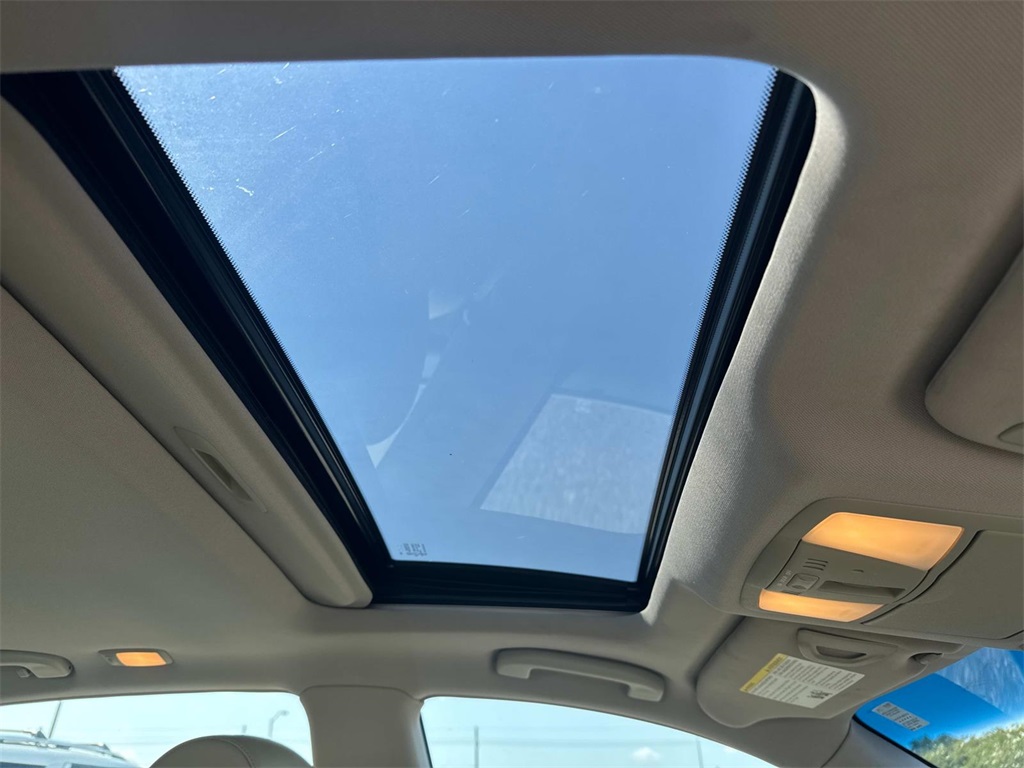 2017 Infiniti QX50 Base photo 15