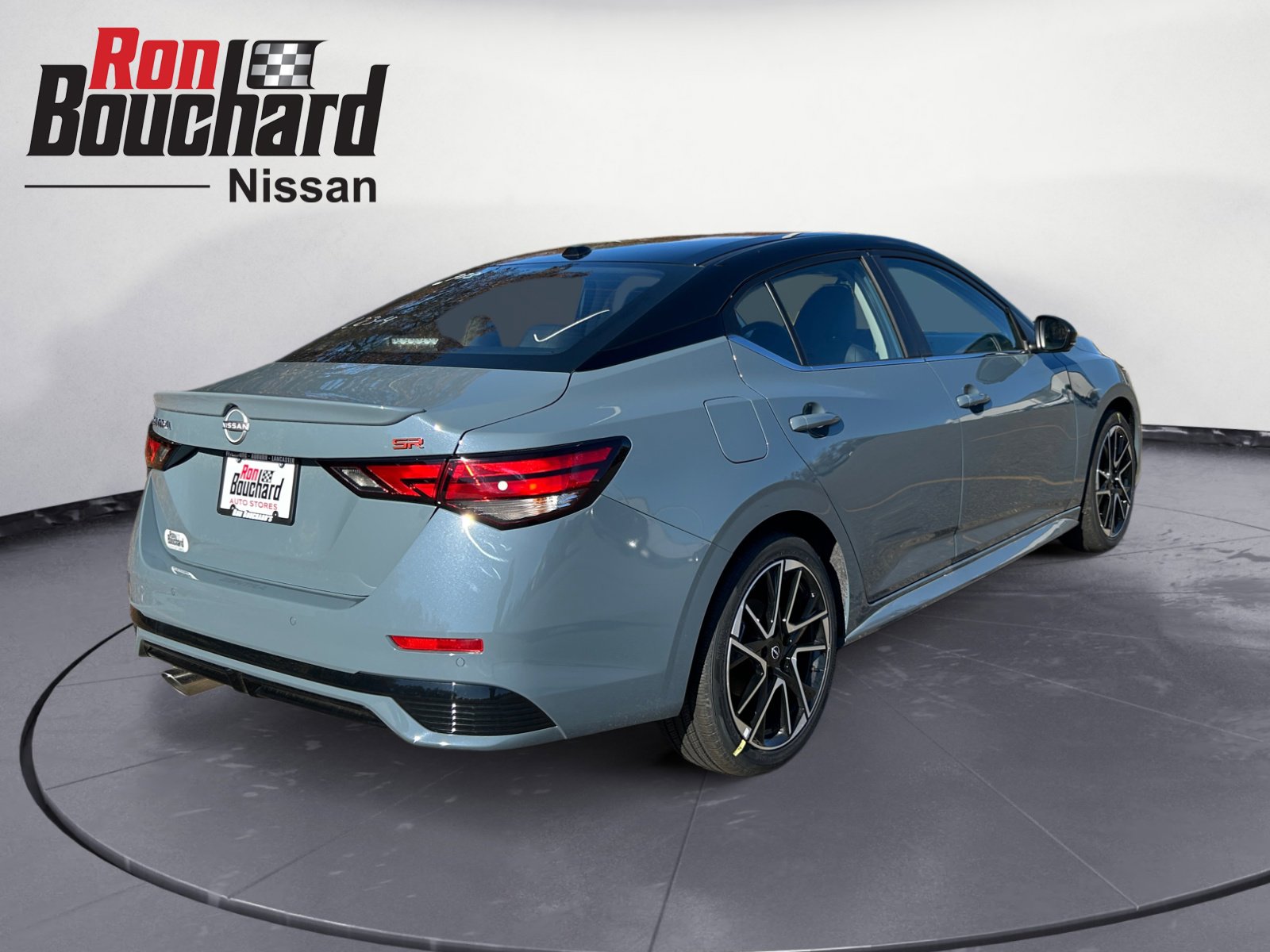 2025 Nissan Sentra SR photo 2