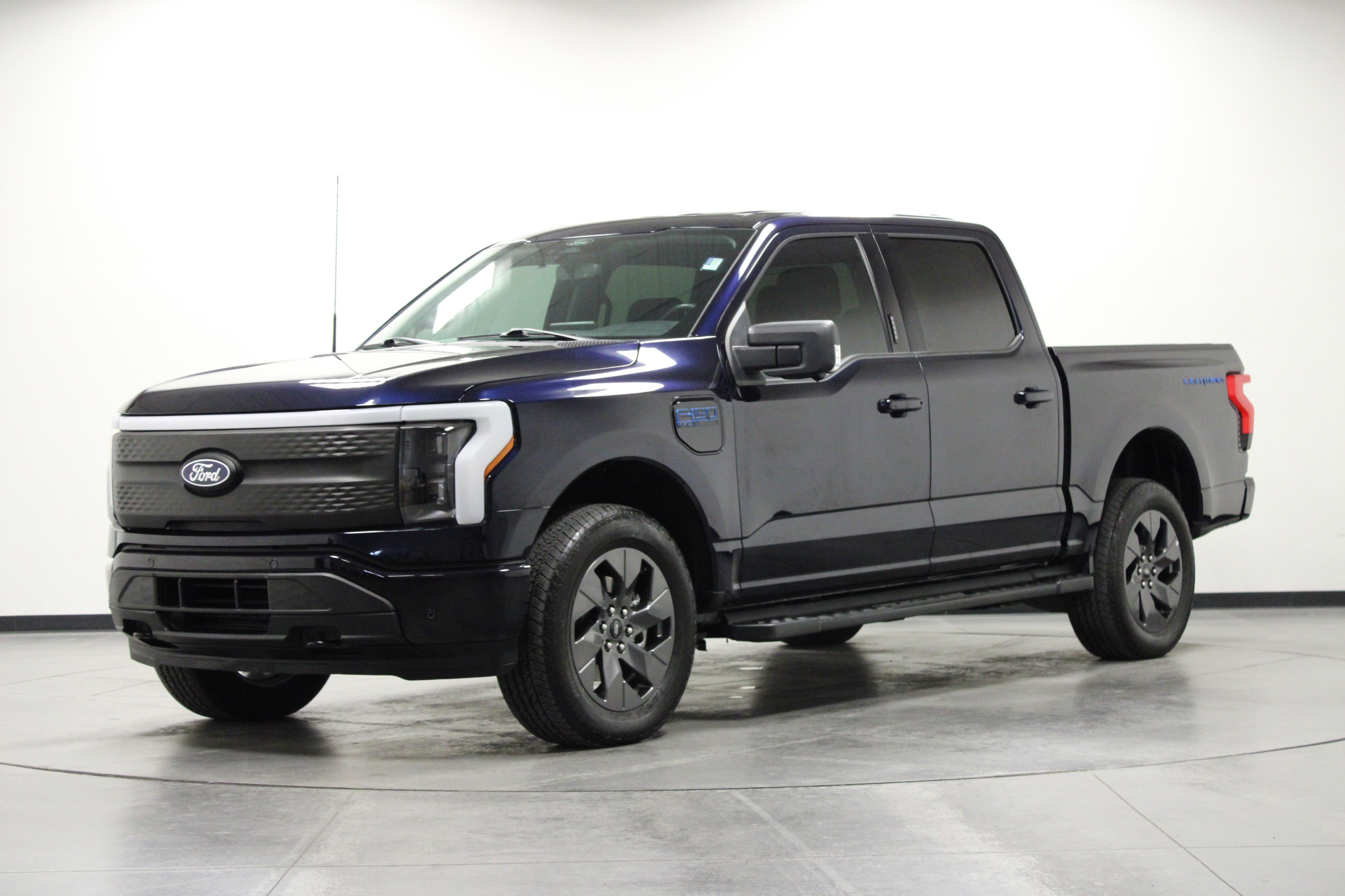 2024 Ford F-150 Lightning photo 7
