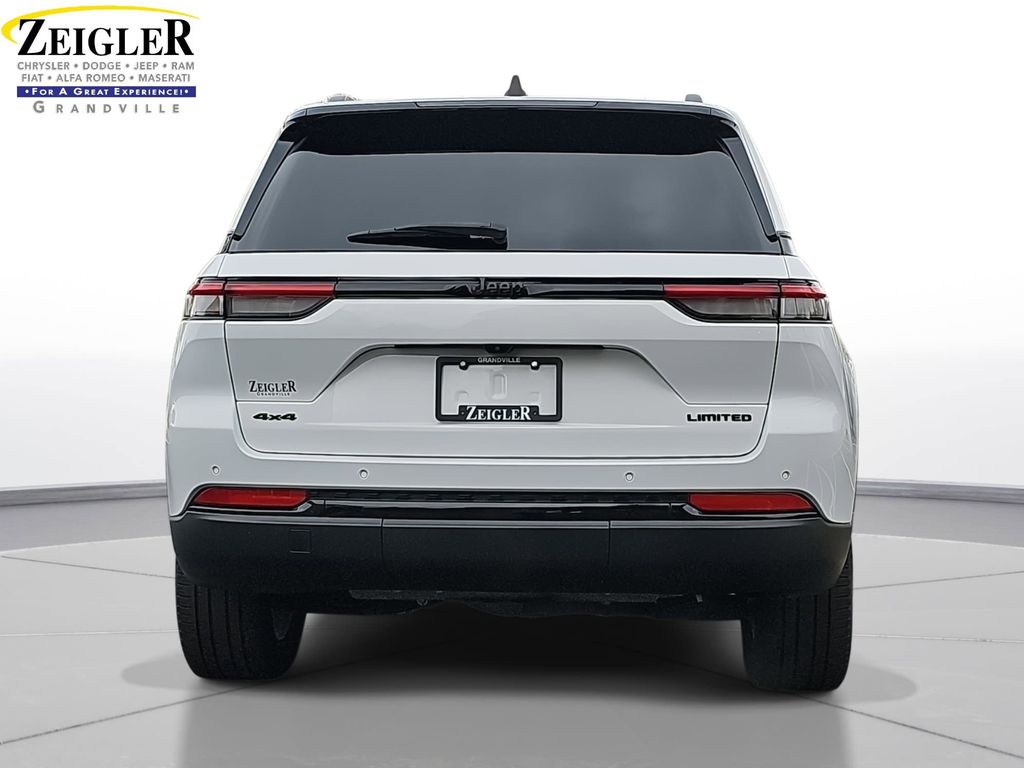 2023 Jeep Grand Cherokee Limited photo 4