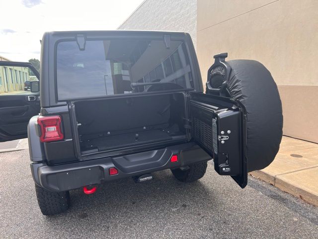2024 Jeep Wrangler Rubicon photo 6