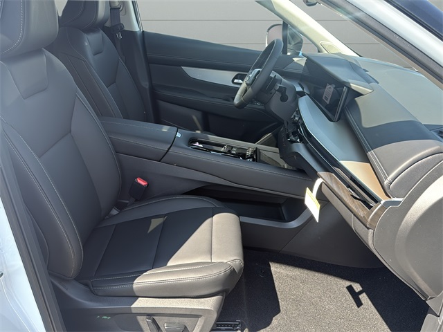 2025 Nissan Murano SL photo 15